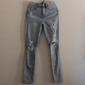 URBAN OUTFITTERS BDG TWIG RIPPED HIGH-RISE SKINNY JEAN - LIGHT WASH